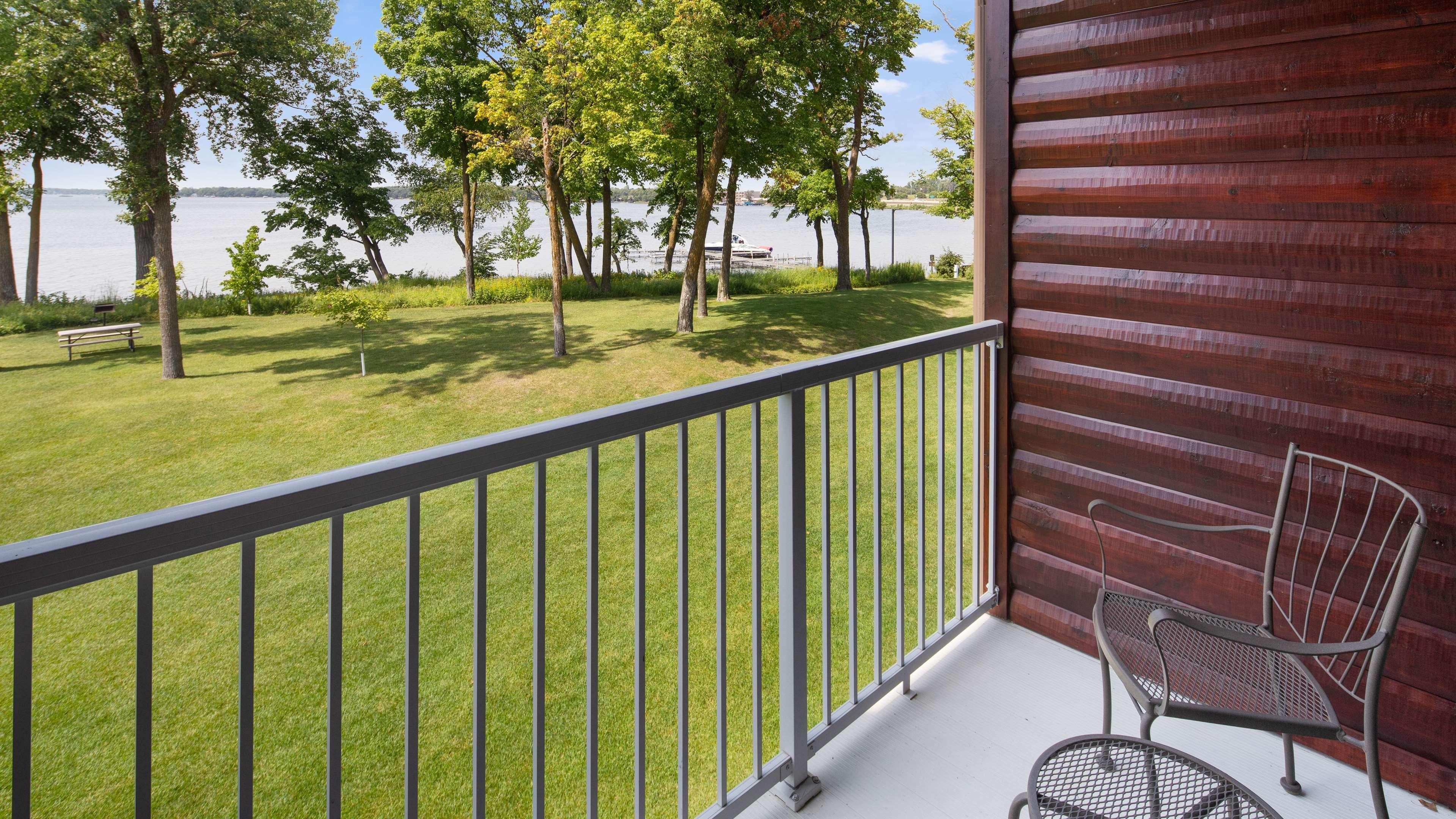 Best Western Premier The Lodge On Lake Detroit Detroit Lakes Extérieur photo