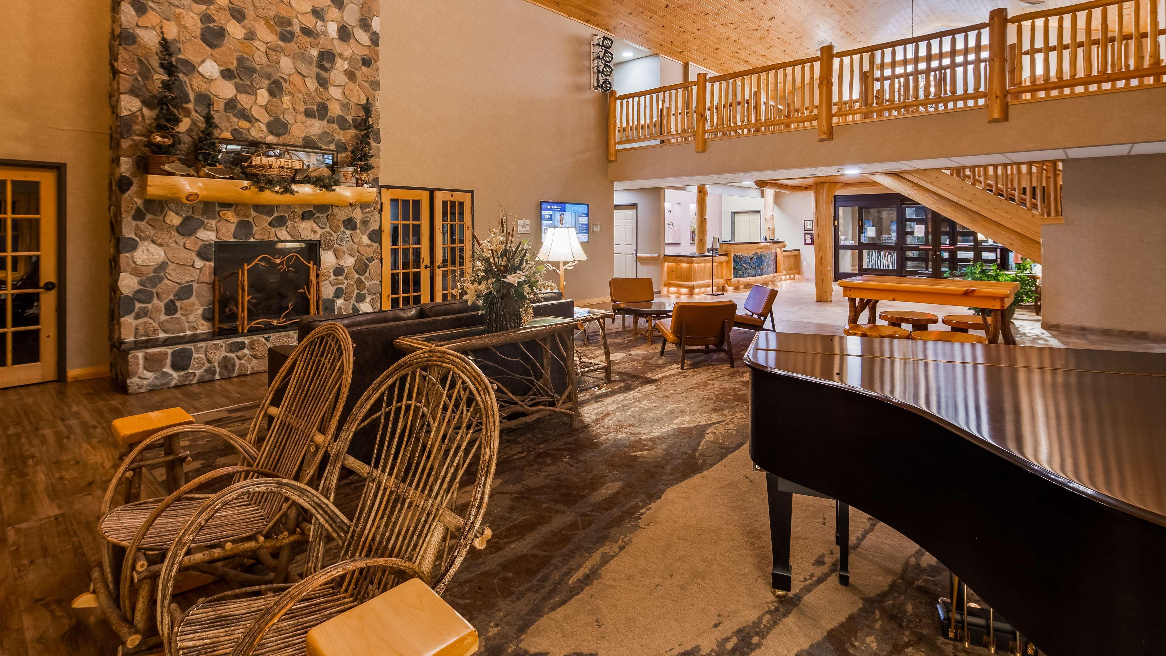 Best Western Premier The Lodge On Lake Detroit Detroit Lakes Extérieur photo